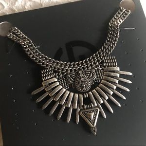 NEW DLNLX By DYLAN LEX Statement Necklace